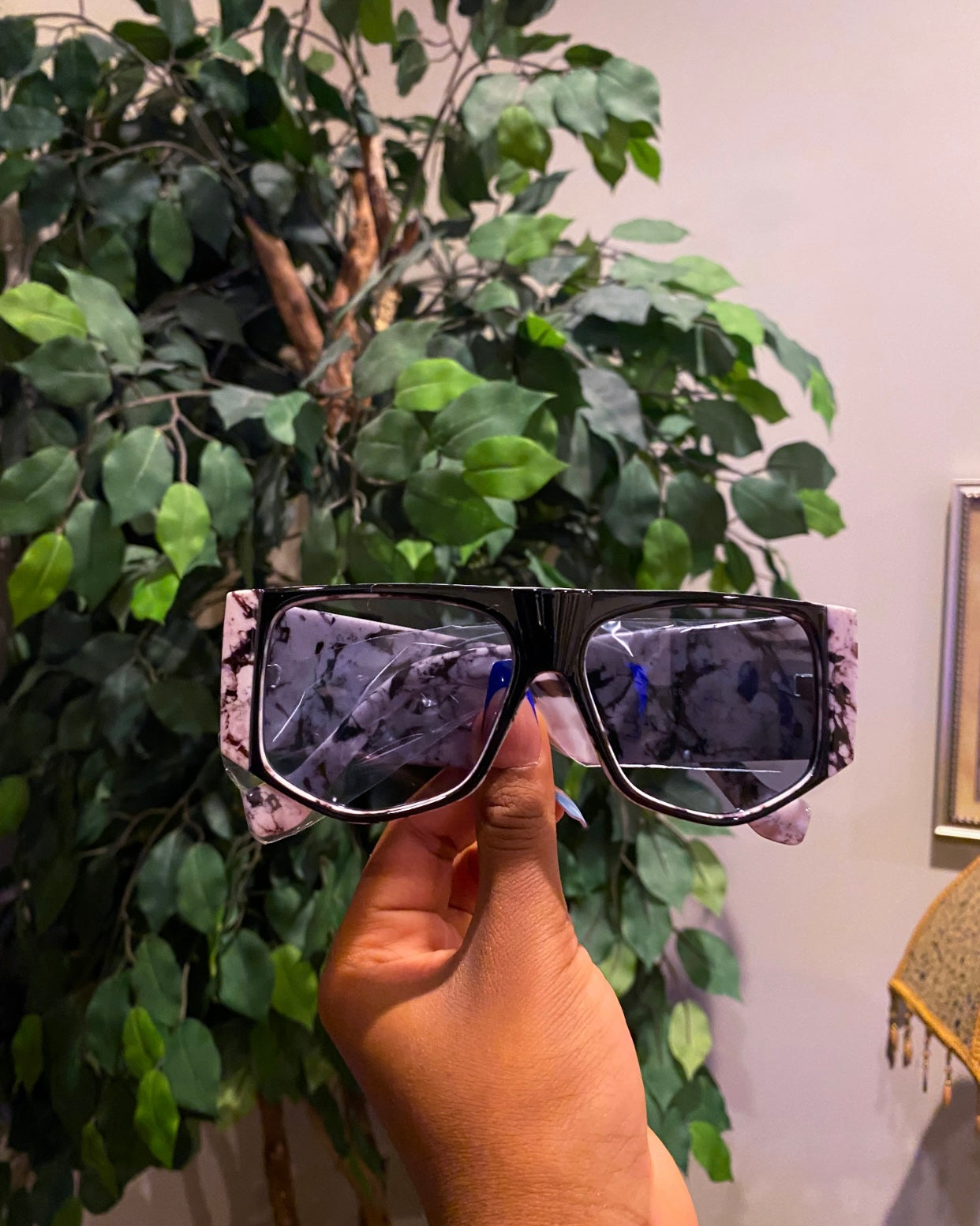 Out W/ The Girls | Shades